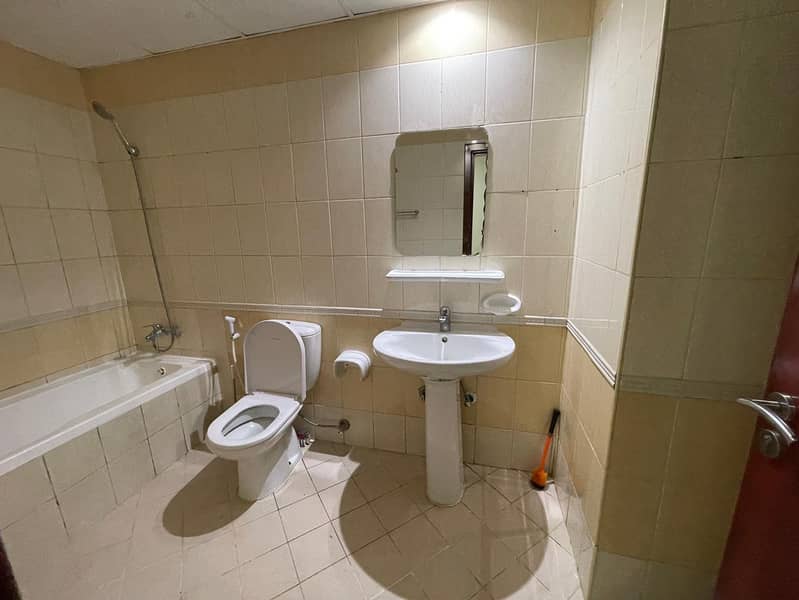 12 bath (2). jpg