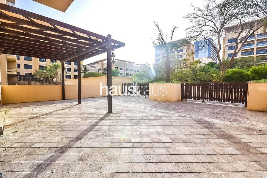 3 Bed + Study | Courtyard | Rare Unit | Vacant