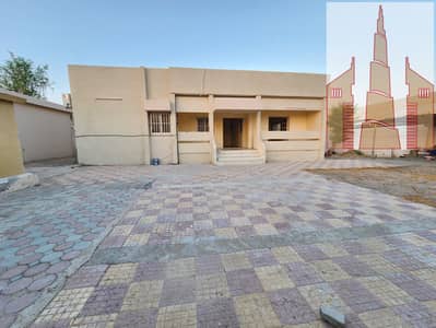 3 Bed room hall majlis maids room gardan parking 75k only