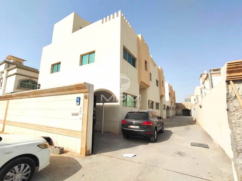 Compound Villa | Maid's Room | Roftop | Laundry Room Compound Villa | Maid's Room | Roftop | Laundry Room