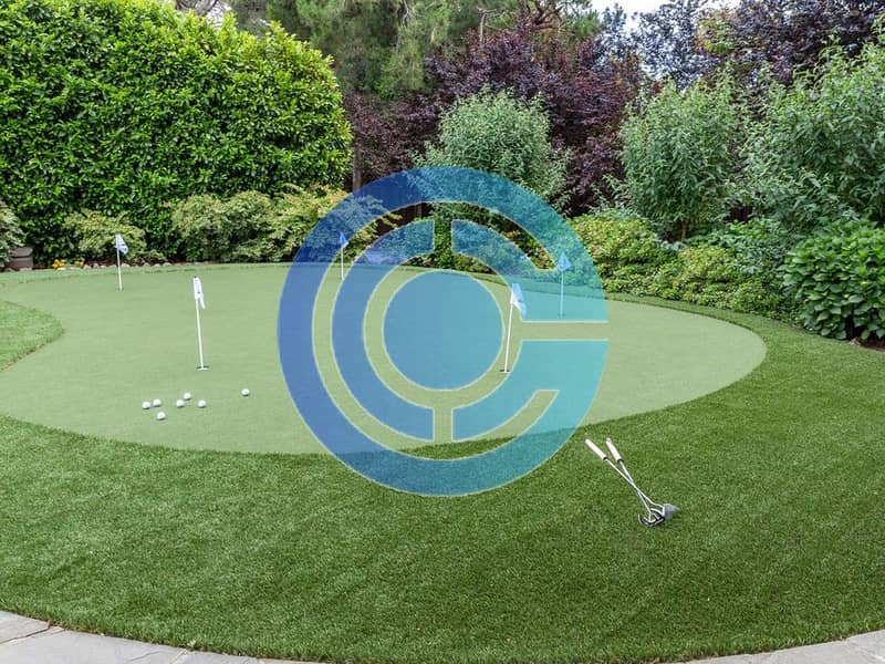 10 LIV-LUX-Golf-Putting-Green. jpg