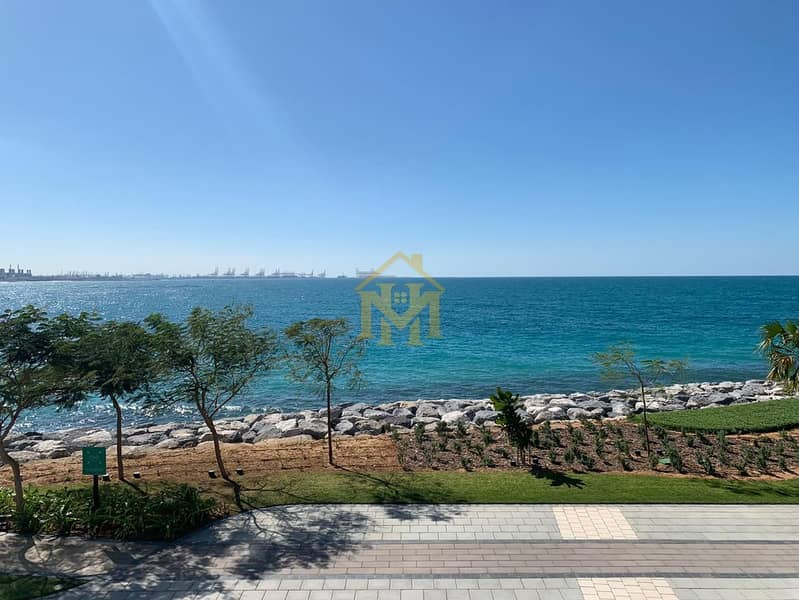 4 Sea view