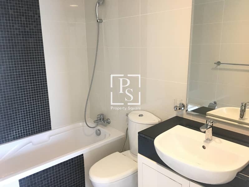 10 Perfect Sea View I 1BR Apt with Balcony.