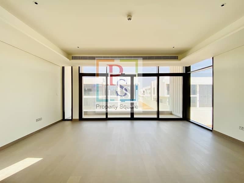 8 Brand New Vacant 4 BR at Prime Location
