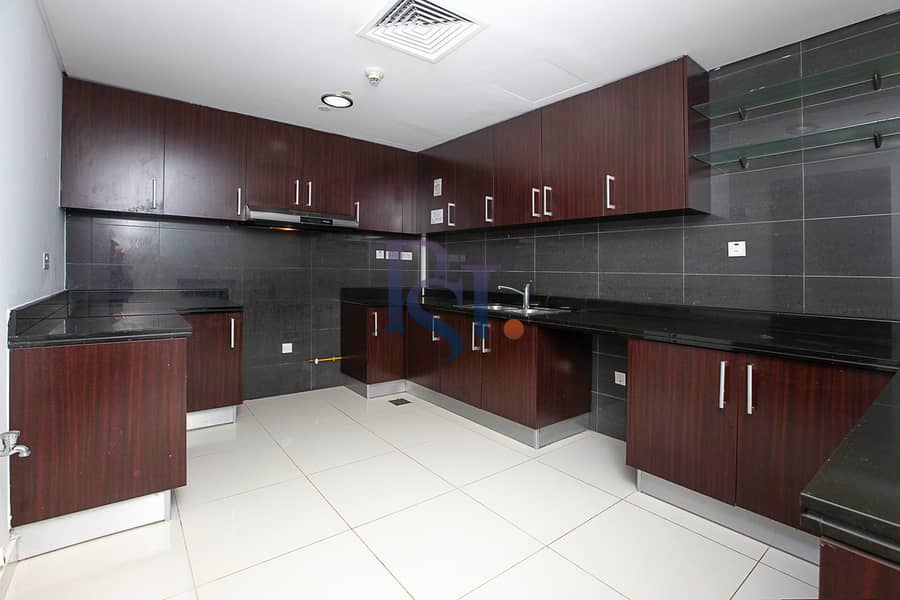 14 mag-5-marina-square-al-reem-island-abu-dhabi-kitchen. JPG