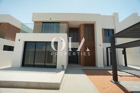 Luxurious Community| Single Row | Near To Amenities