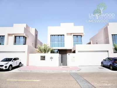 4 Bedroom Villa for Rent in Al Garhoud, Dubai - 4BR Villa | Stunning Brand New | with Private Pool