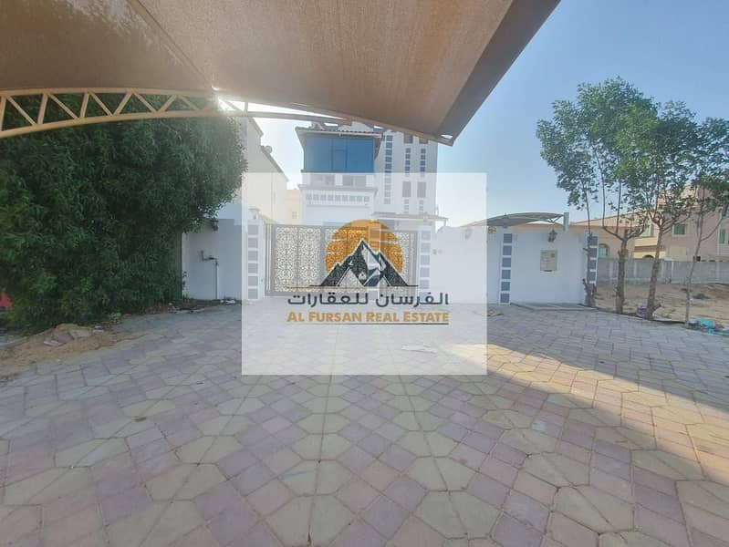 COMMERCIAL VILLA FOR SALE