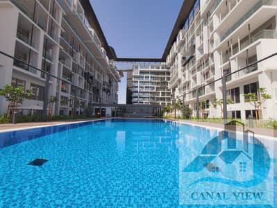 Duplex Spacious 3 bhk+  balcony+ jacuzzi /gym / Pool