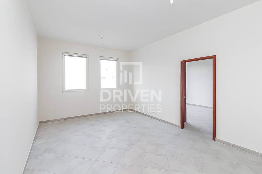 Garden View and Bright Apt | Serene Location