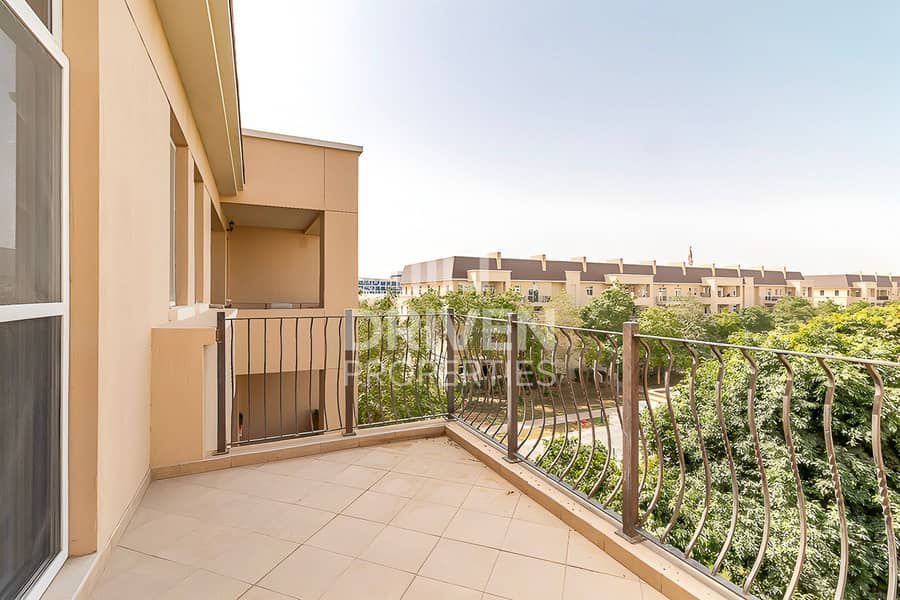 Garden View and Bright Apt | Serene Location - Image 8
