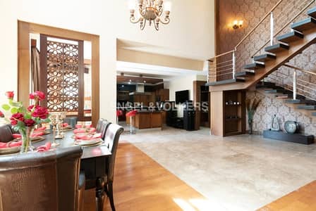 Luxury Upgraded | Large Plot | Vacant Luxury Upgraded | Large Plot | Vacant