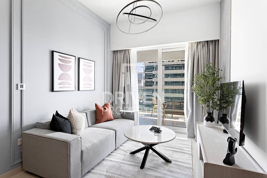 Furnished | High Floor with Stunning Views Furnished | High Floor with Stunning Views