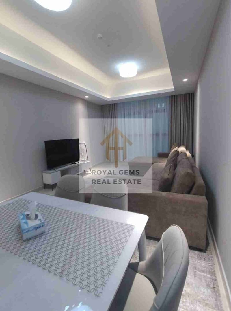 Room and lounge apartment for annual rent in Galva Towers, with Balcon