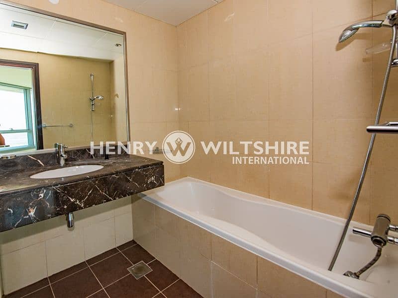 6 Sun Tower - 3BR01 Apt - Photo 05. jpg