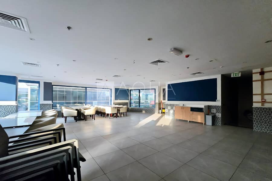 Space for Cafe and Restaurant Corner