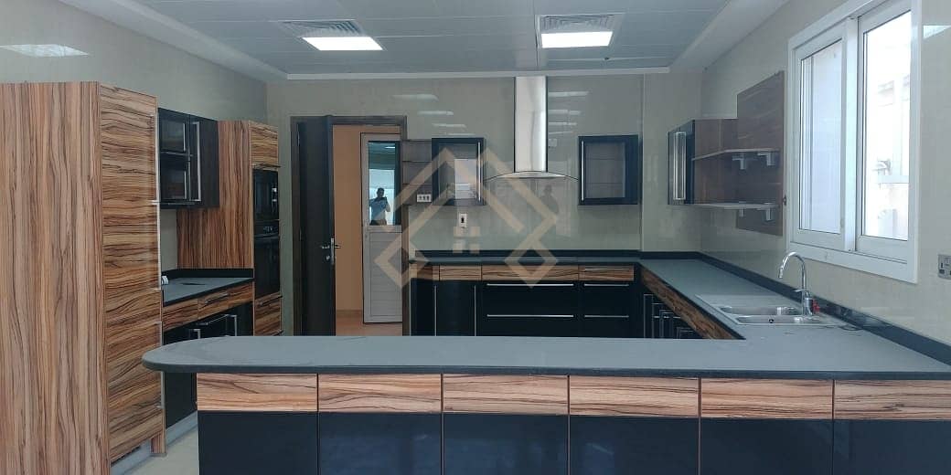 3 #Magnificent  Modern 7 Bedroom Villa  With Maid.