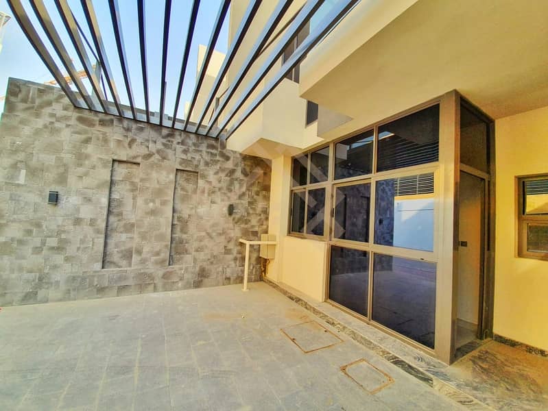 4 Brand New | 4 Bedroom Villa For Rent. . !