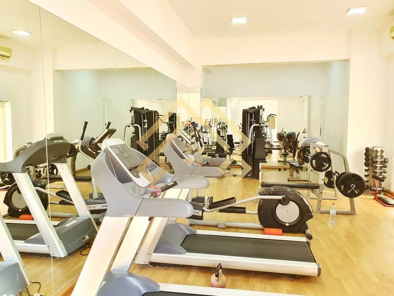 9 Best price - 4BR Maid/Pool Gym. .