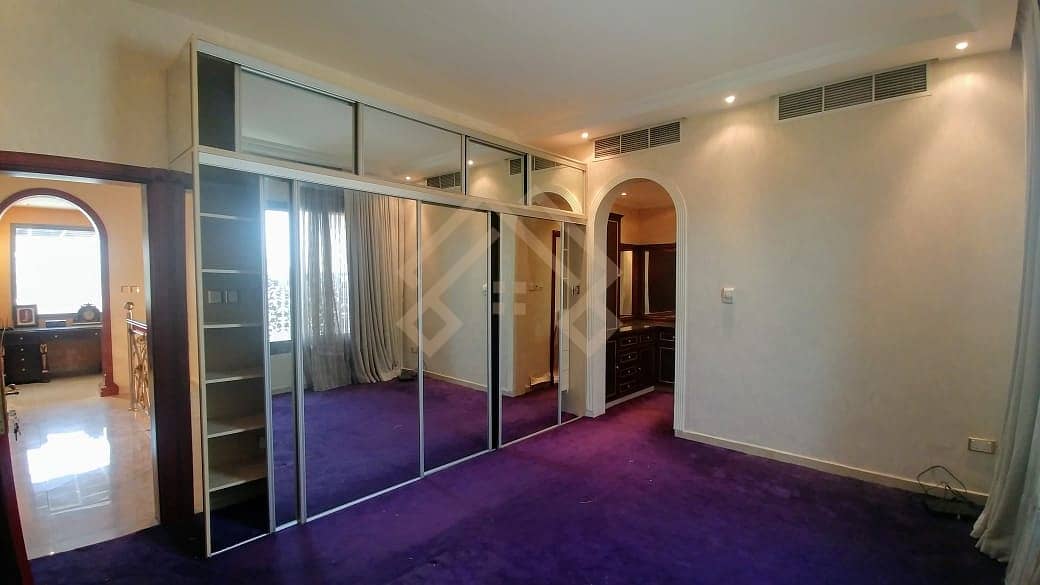 8 | Fully Furnished | 5 BR Villa FOR RENT.