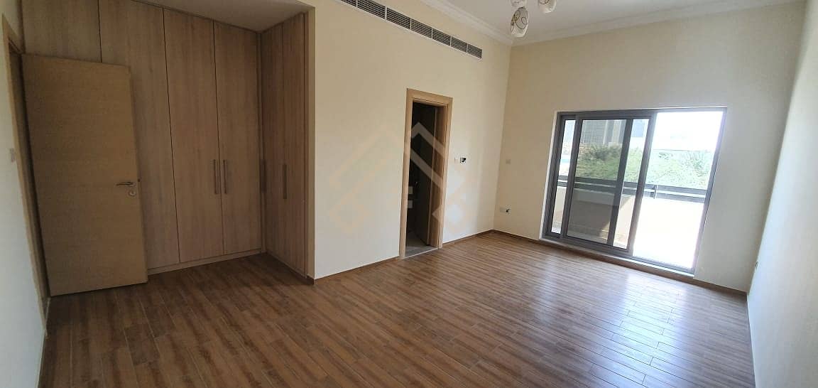 5 Spacious l Bright 4BR+Maid