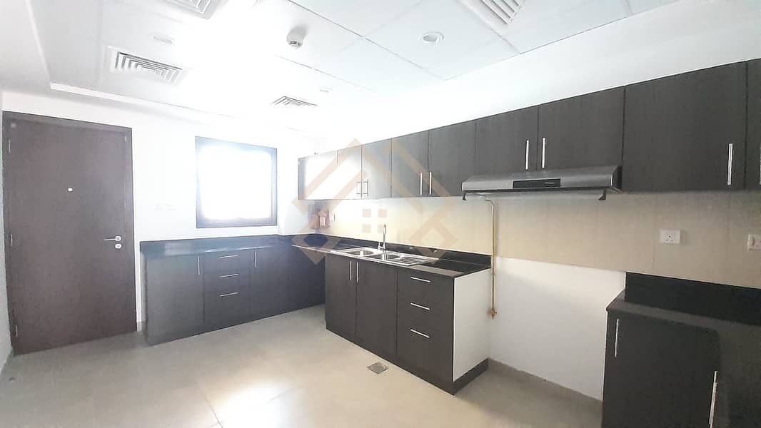3 Magnificent High Quality 4 Bedroom Townhouse. .