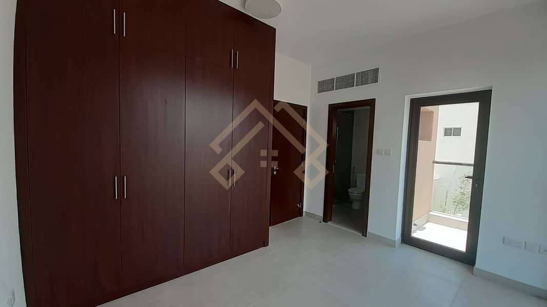 7 Magnificent High Quality 4 Bedroom Townhouse. .