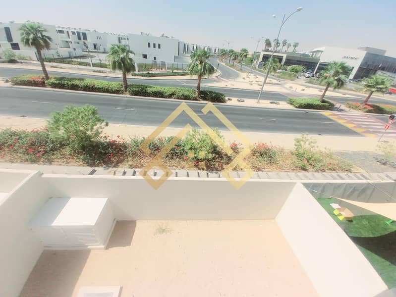5 Single row | stunning View |Corner unit |Below market price