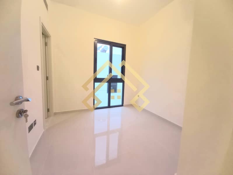 8 Single Row | 3bhk  | Front of Mall.