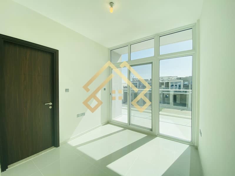 7 New Cluster | Great Location 3 Bedroom Villa. .