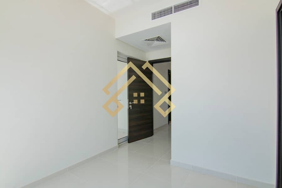 10 New Cluster | Great Location 3 Bedroom Villa.