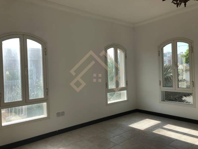 5 Exclusive  4 BR Maid Villa with Private  Swimming pool and Garden. .