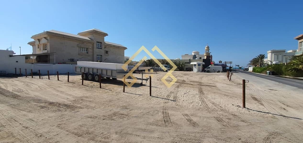 3 Residential Plot For Sale in Jumeirah 3. . !!