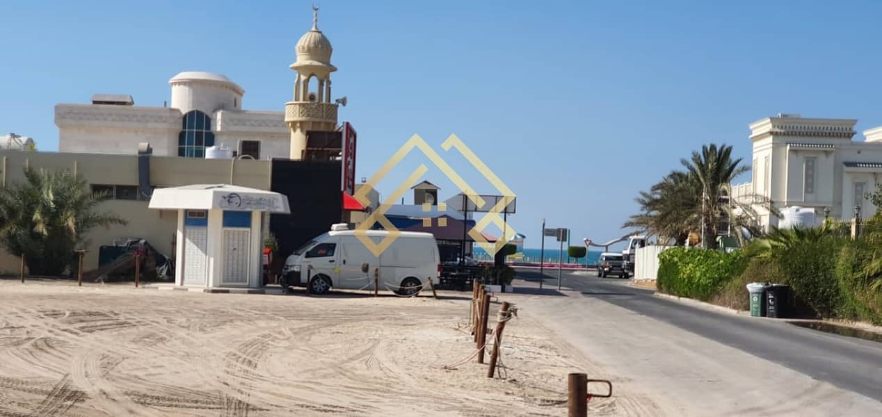 4 Residential Plot For Sale in Jumeirah 3. . !!