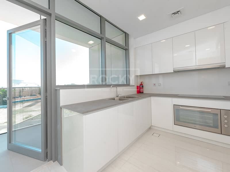 5 Spacious | 3 Bed | 1 Month Free | No Commission
