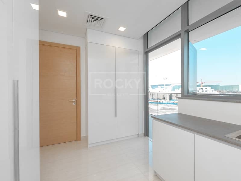 7 Spacious | 3 Bed | 1 Month Free | No Commission