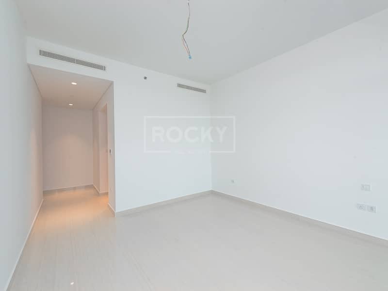 14 Spacious | 3 Bed | 1 Month Free | No Commission