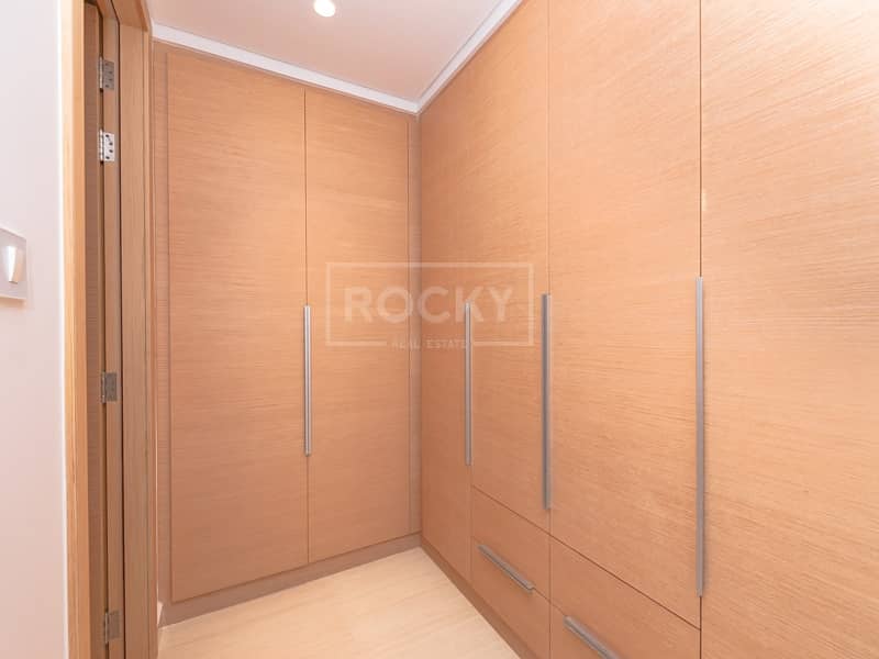 17 Spacious | 3 Bed | 1 Month Free | No Commission