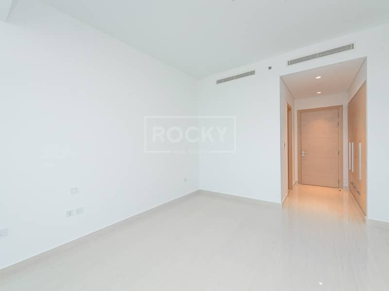 18 Spacious | 3 Bed | 1 Month Free | No Commission
