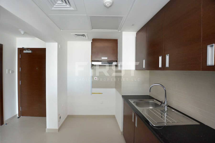 11 Internal Photo of 1 Bedroom Apartment in The Gate Tower Shams Abu Dhabi Al Reem Island Abu Dhabi UAE (4). jpg