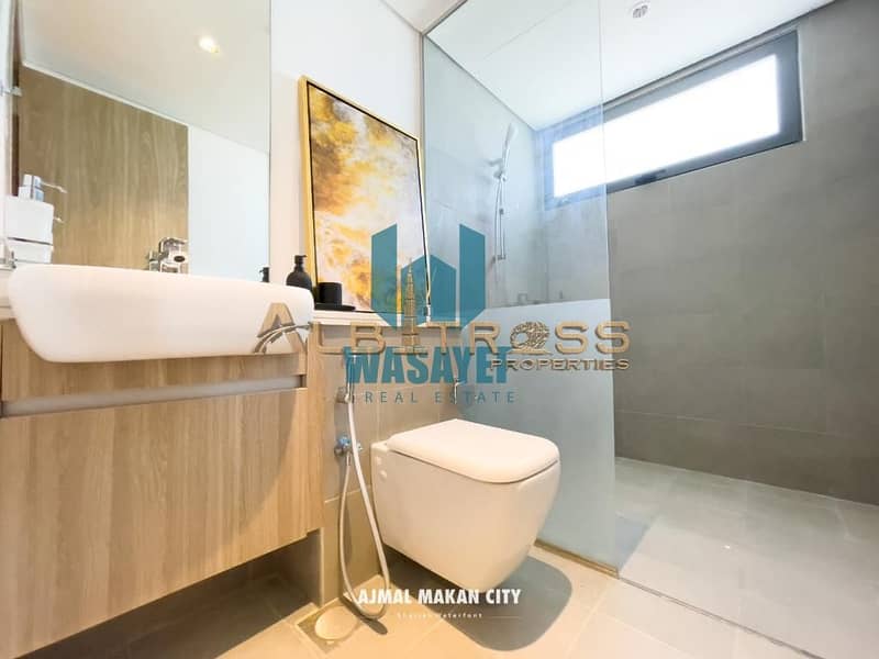 5br on the beach with discount 12 % 5yrs post handover 5br on the beach with discount 12 % 5yrs post handover
