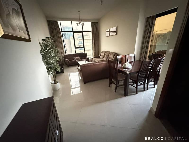 Fully Furnished 2 Bedroom Available 25 October