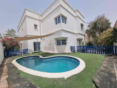 Independent | Private pool | All en-suite