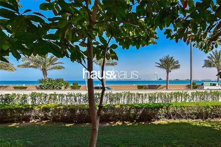 1 Bedroom Flat for Rent in Palm Jumeirah, Dubai - Sea Views | Hotel Living | Furnished