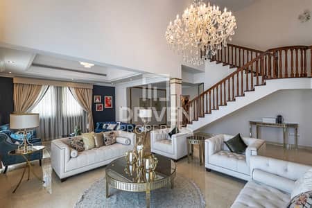 4 Bedroom Villa for Rent in Jumeirah Islands, Dubai - Luxurious Villa | Lake View | Available Now