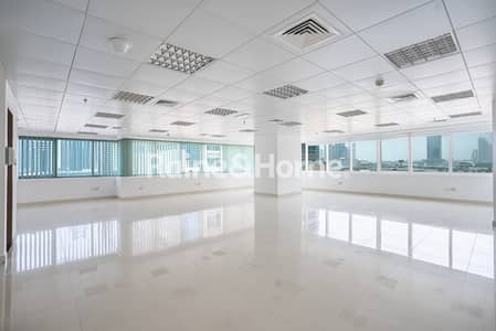 Office for Rent in Jumeirah Lake Towers (JLT), Dubai - Vacant | Spacious and Bright | Near JLT Metro