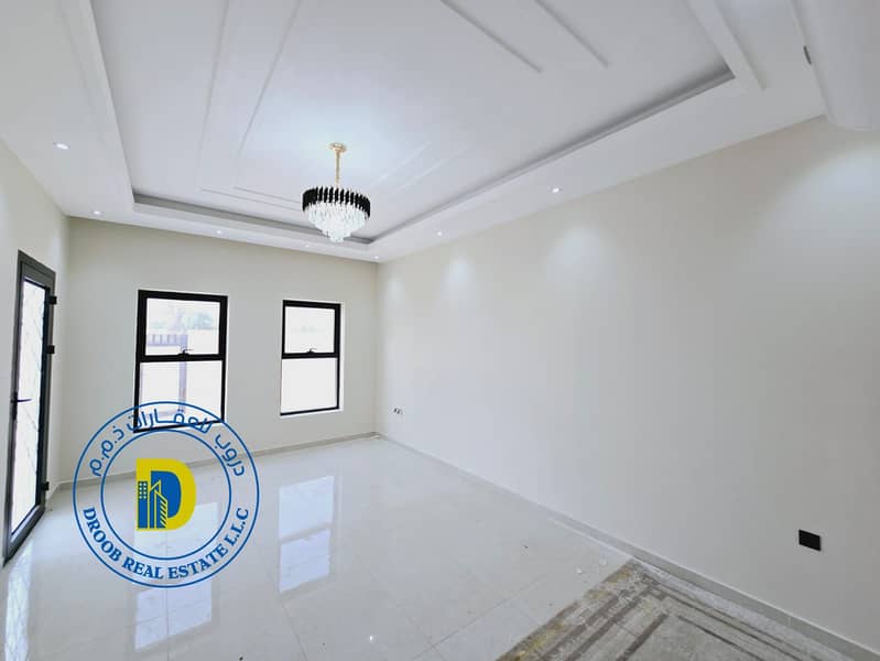 For sale, a corner villa, including registration fees, 5BR , a near the