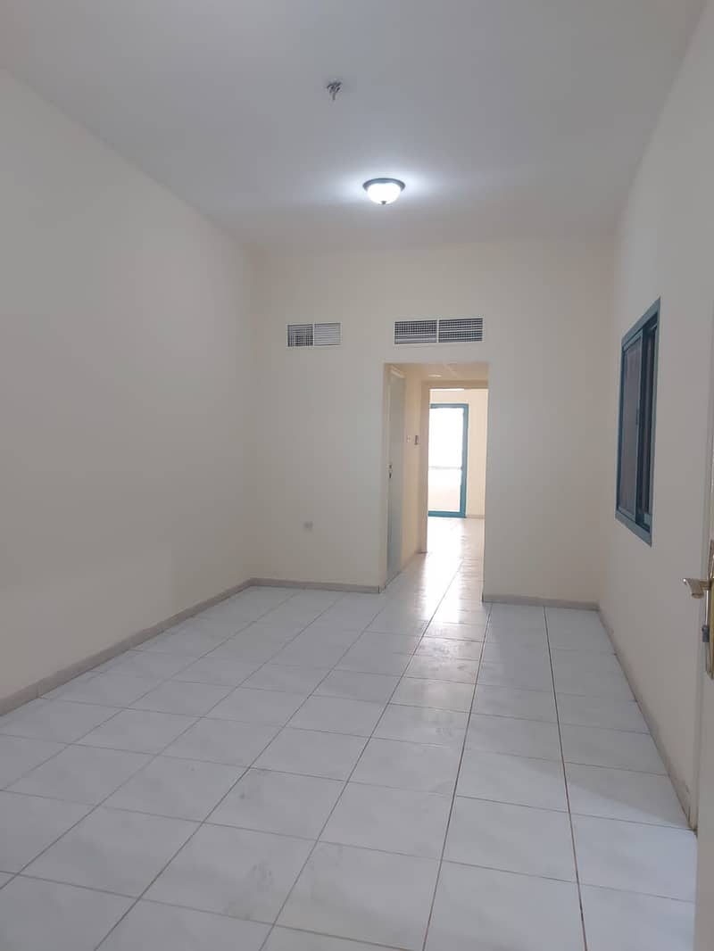 Hot Offer Bachelor 1 Month Free ; 1BHK 25k With Balcony Close To Dubai