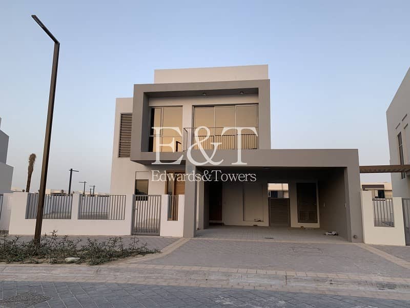 Exclusive E1 Type With Huge Plot|Great Location Exclusive E1 Type With Huge Plot|Great Location