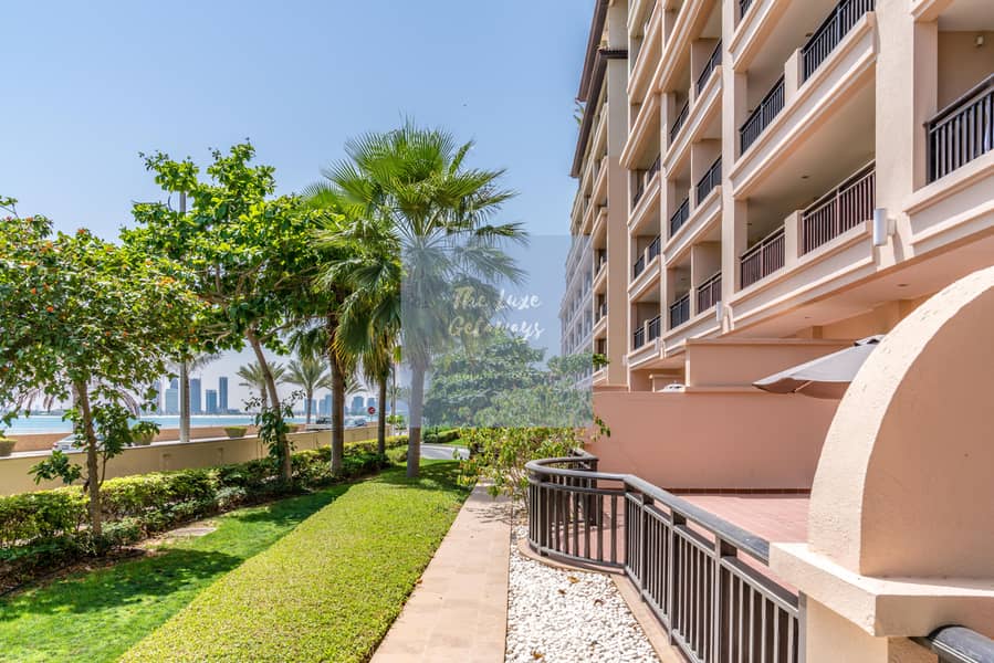 25 Anantara Palm G 02 Balcony-2. jpg